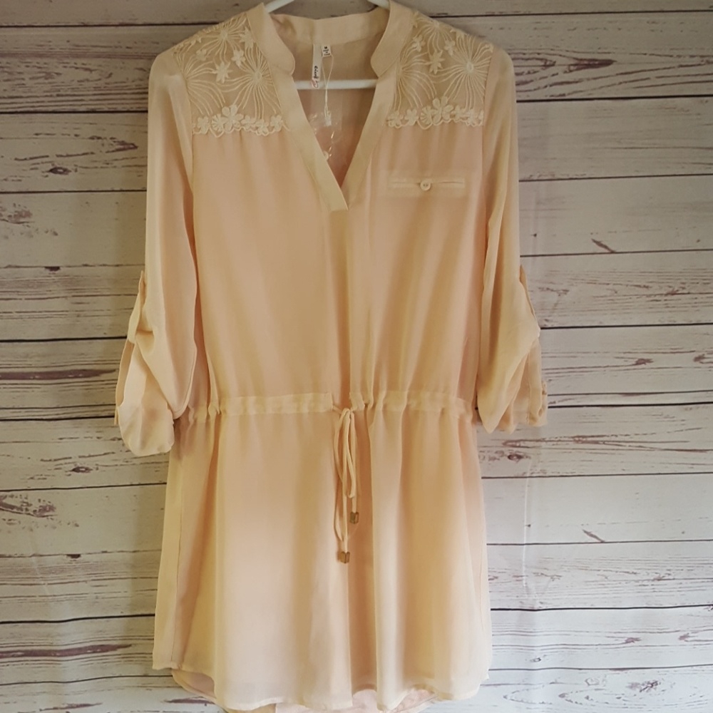 Event adjustable sheer top